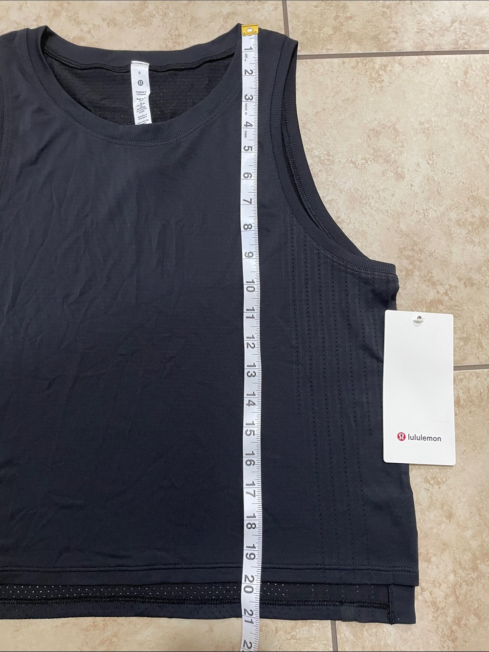 Lululemon Train to Be Tank Top Size 6 - Picture 3 of 7